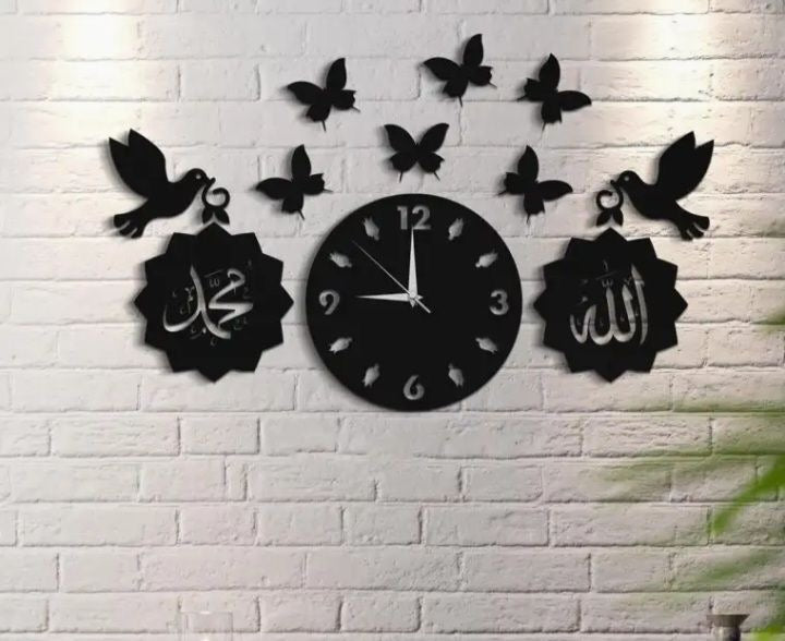 ساعة  ثلاثية الأبعاد